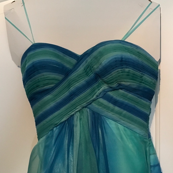 Prom Dress - Picture 3 of 5